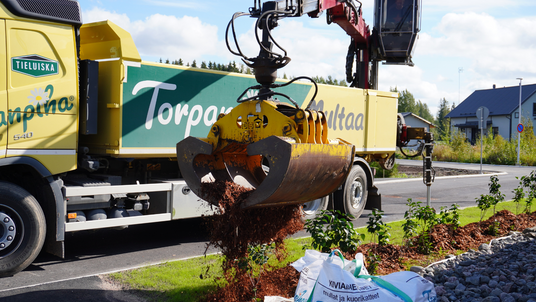 koura-auto levittää kuorikatetta